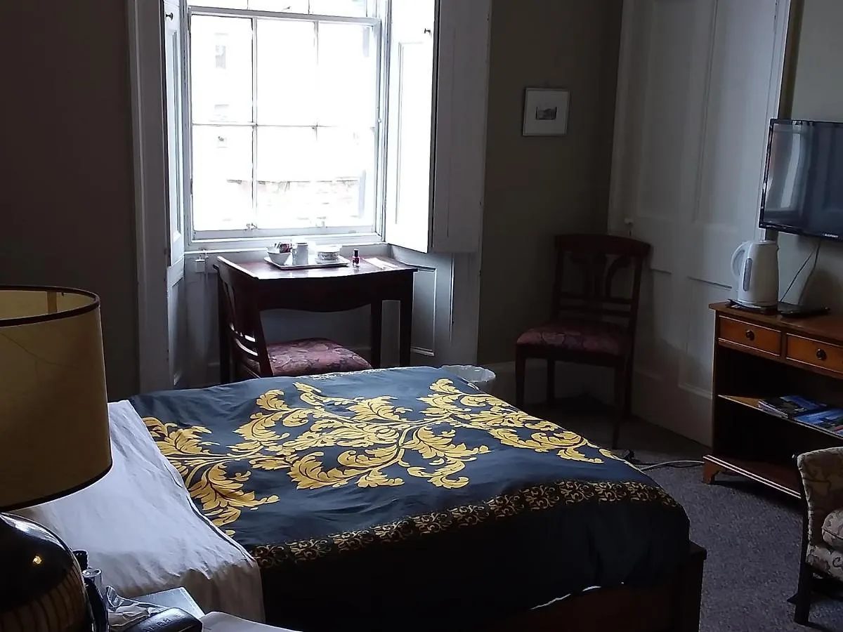 Homestay The City- Braveheart House Edinburgh