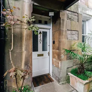  Apartment Special Basement Close To The Meadows