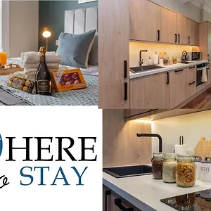 Apartment Stylish 2bed Underneath Castle, EDI