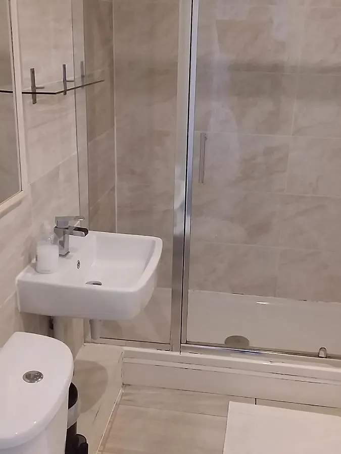 Homestay The City- Braveheart House Edinburgh